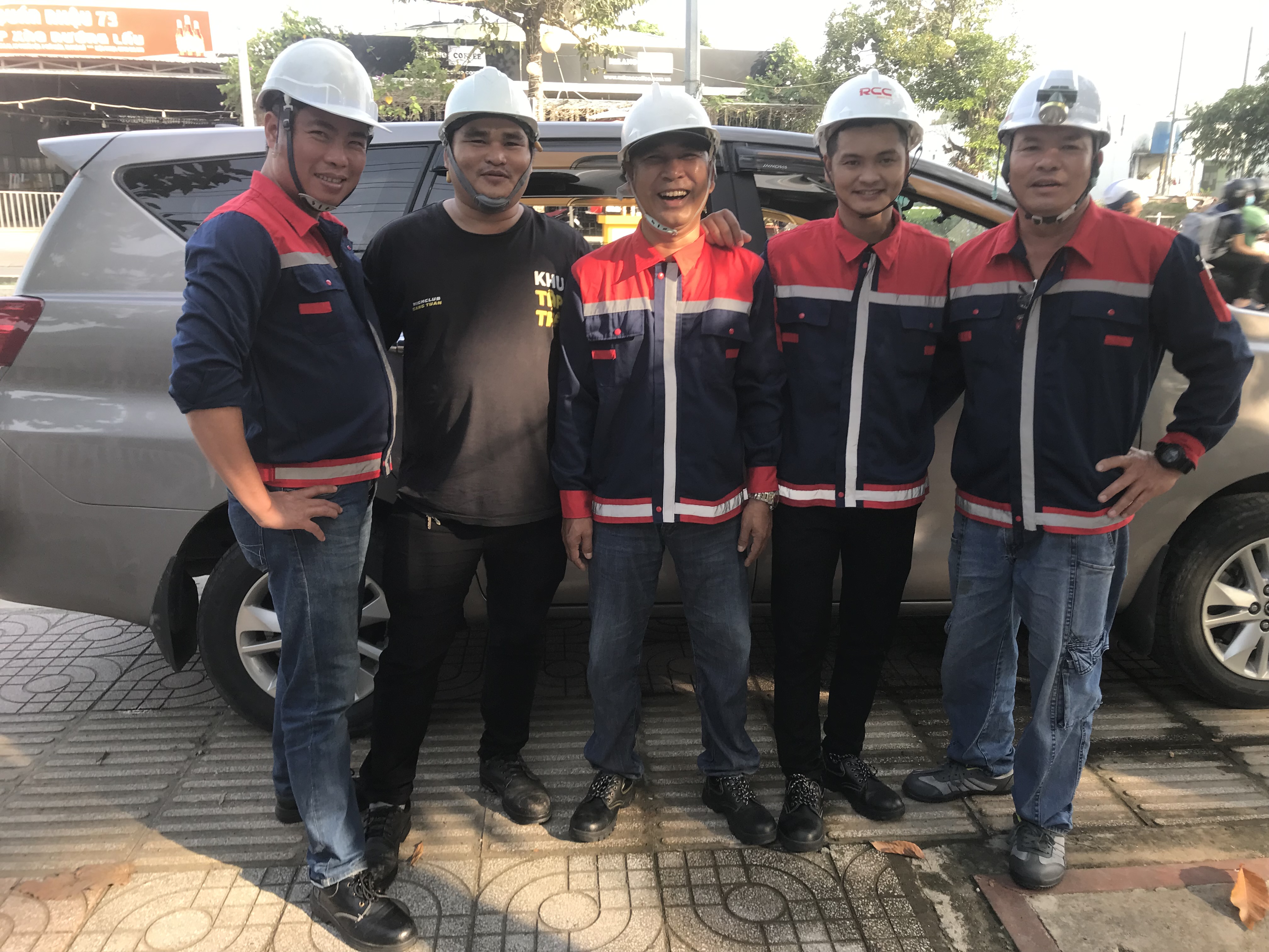 cong-ty-ve-sinh-may-lanh-tu-dien-rittal