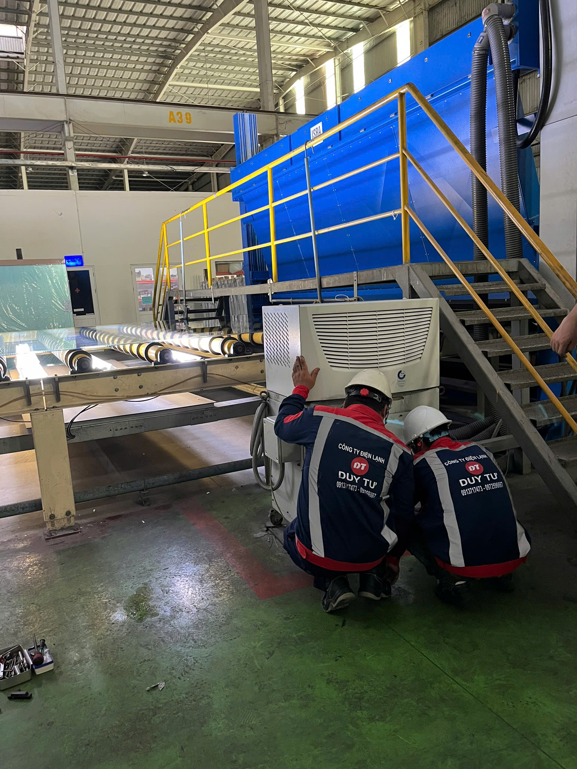 ve-sinh-may-lanh-rittal-kcn-phu-my