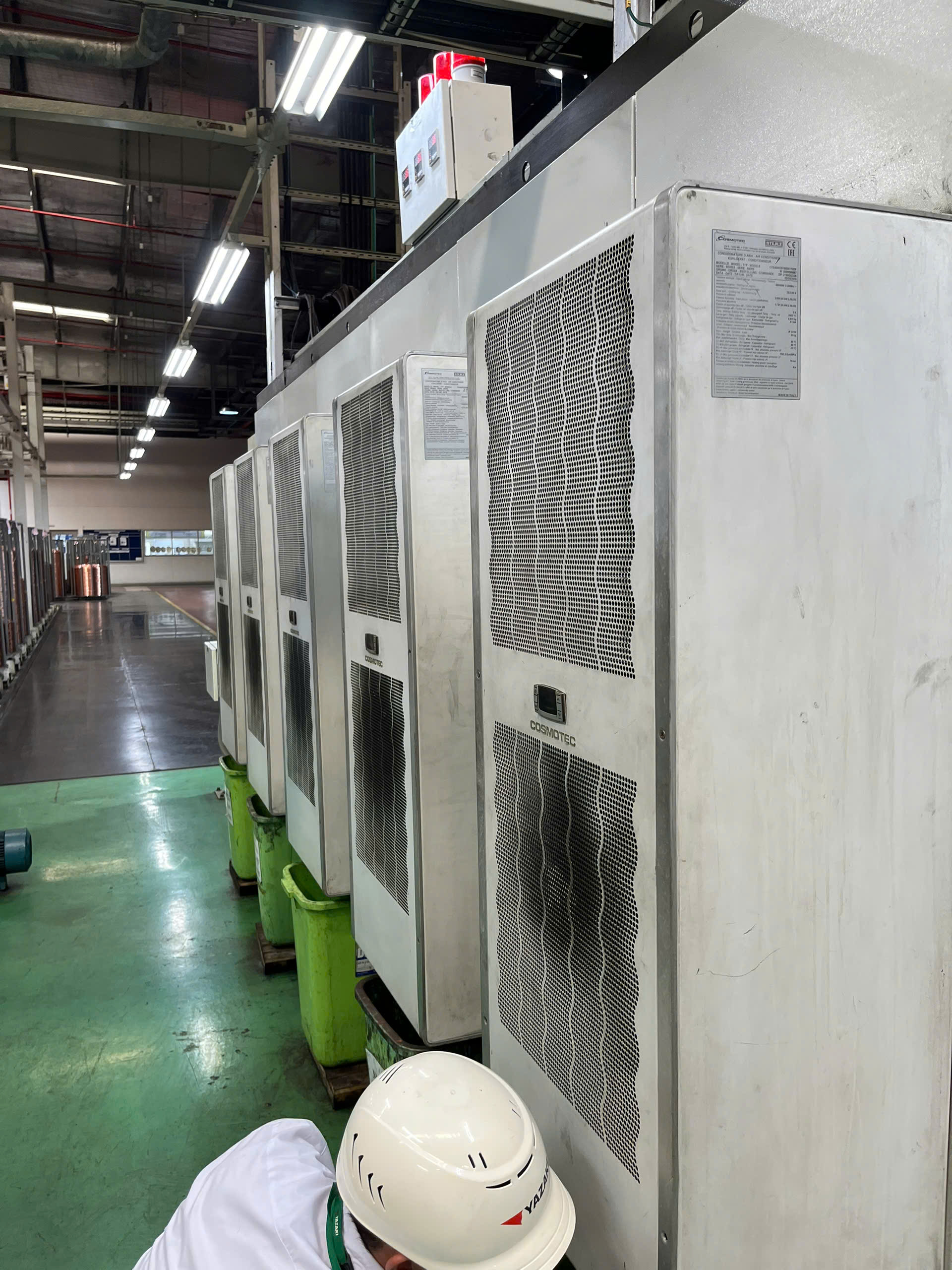 ve-sinh-rittal-tu-dien-kcn-my-xuan