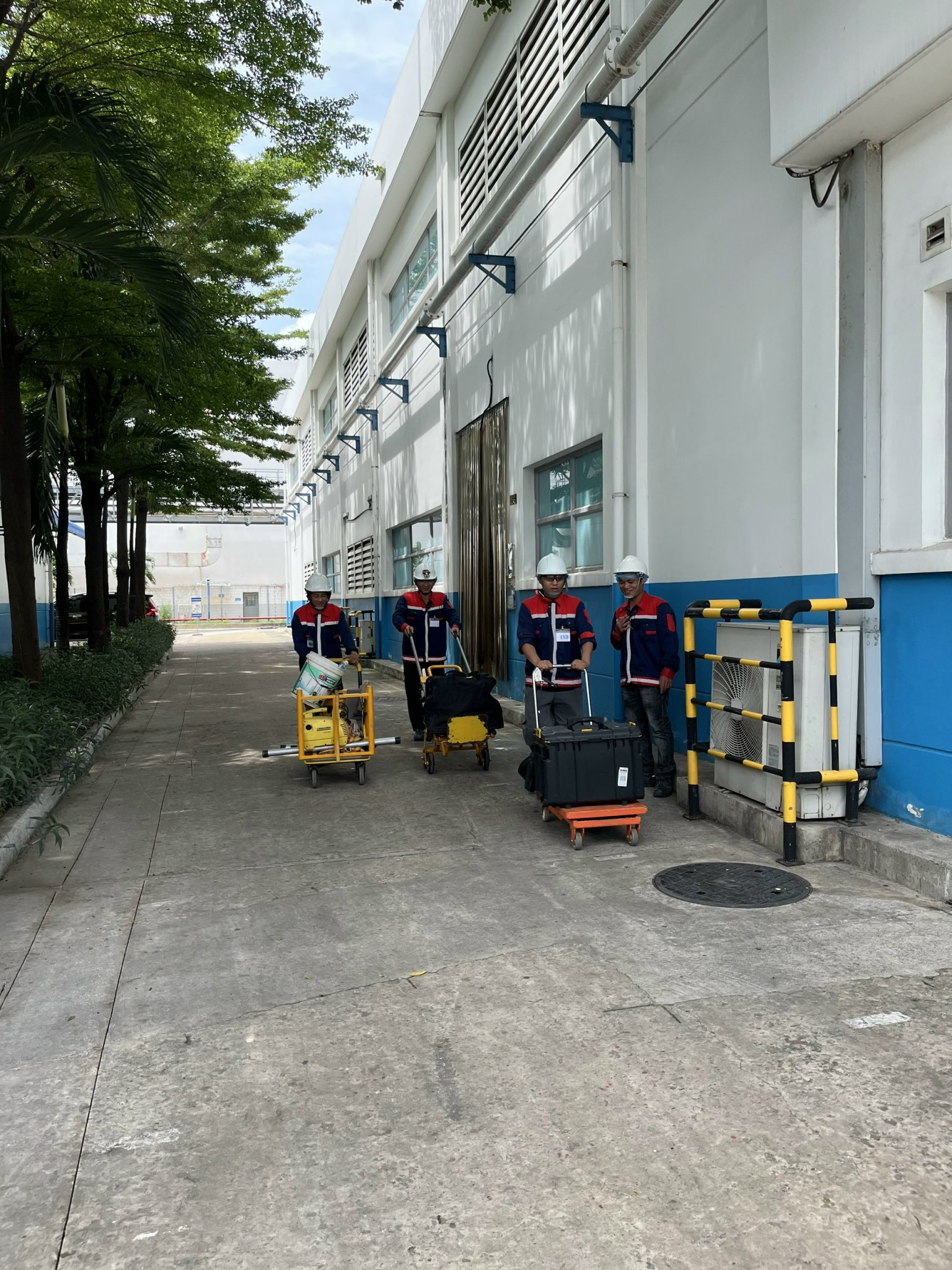 dich-vu-ve-sinh-may-lanh-rittal-cho-nha-may