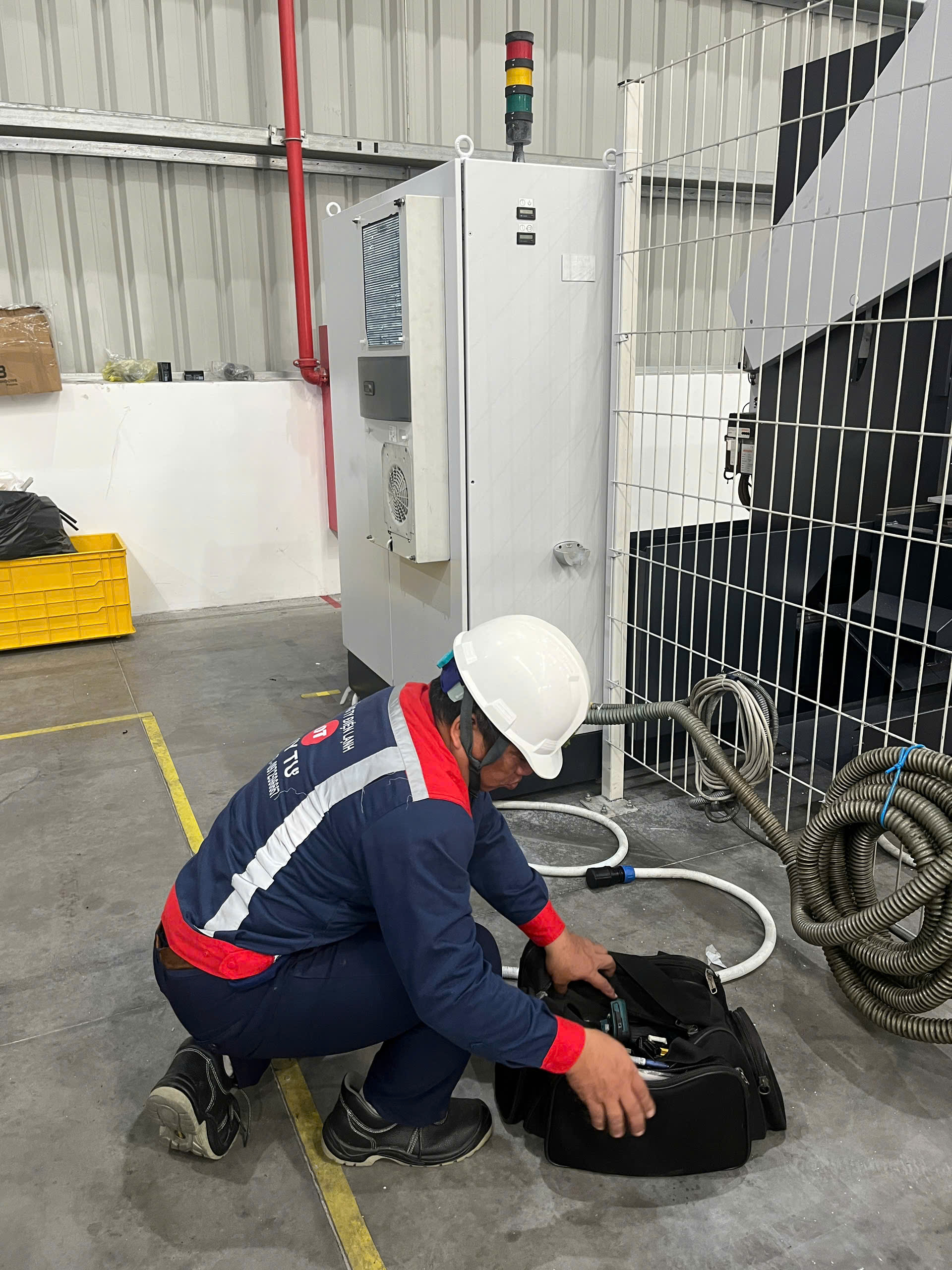 sua-may-lanh-tu-dien-rittal-tai-binh-duong