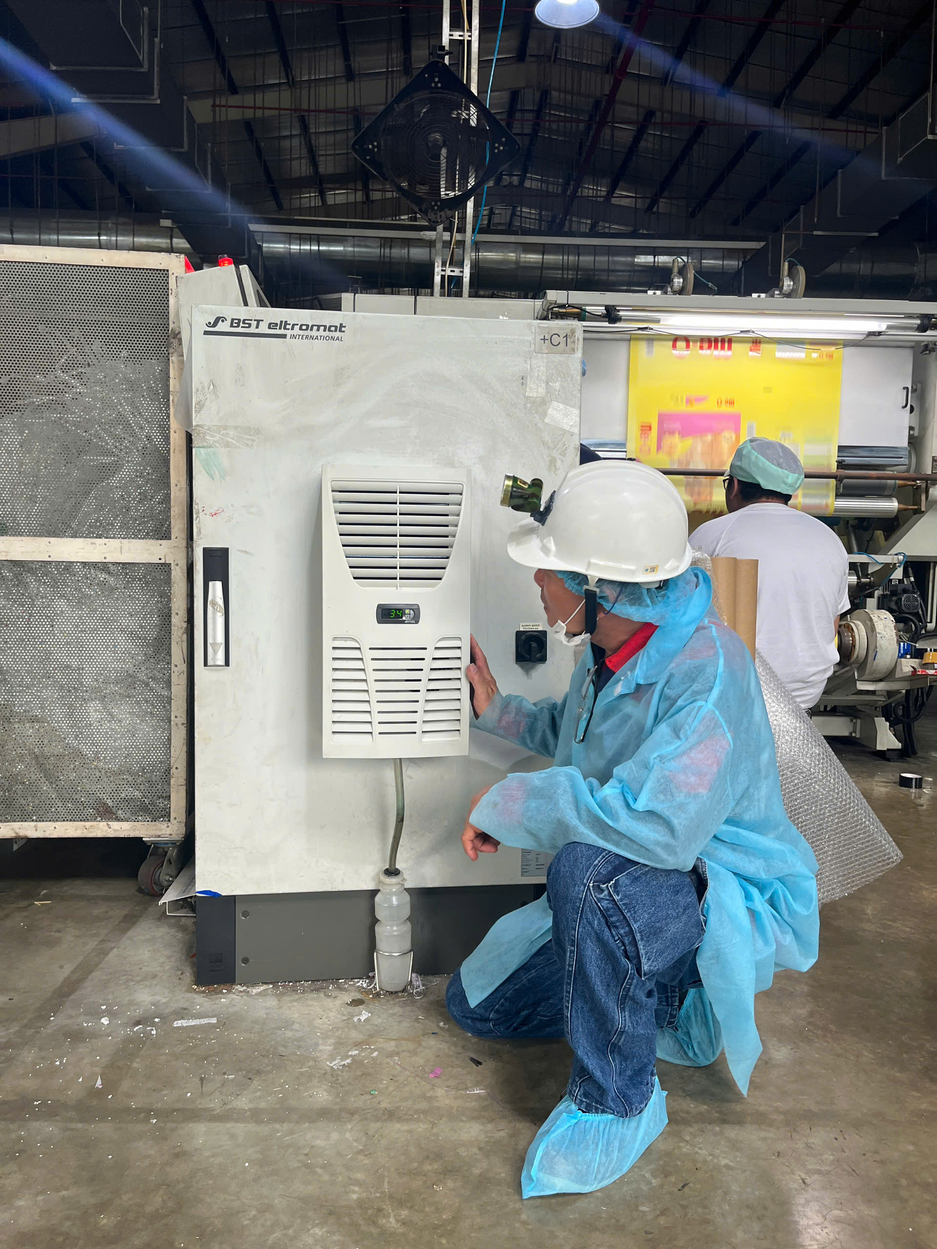 sua-may-lanh-rittal-kcn-long-an