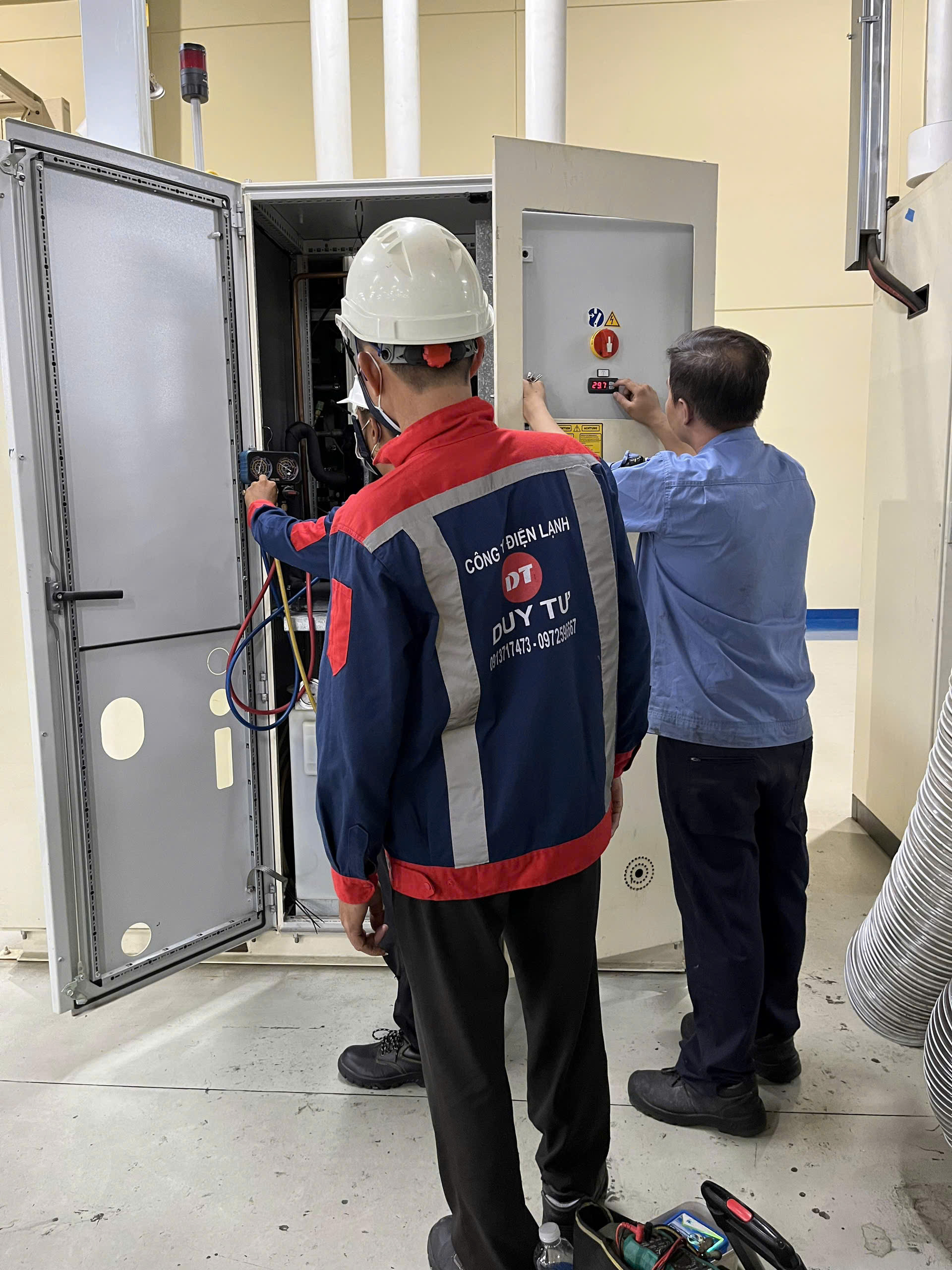 sua-may-lanh-rittal-khu-cong-nghe-cao-quan-9